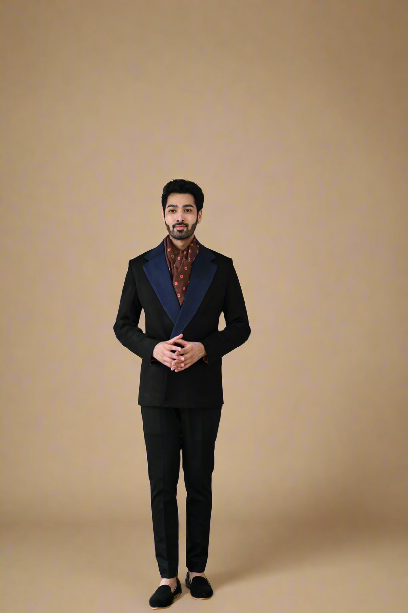 Notch Lapel Tuxedo (Black / Navy)