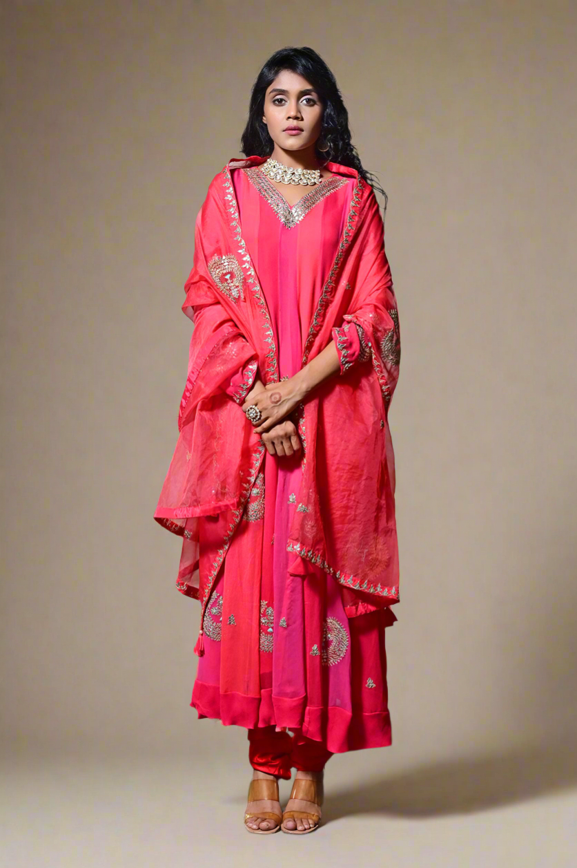 Maheen Gota Anarkali Set (Peach)