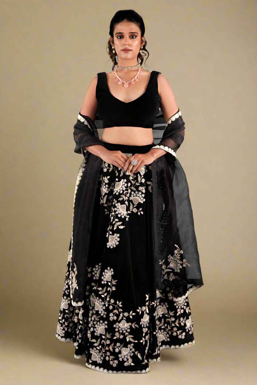 Pearl Thread Signature Velvet Lehenga Set (Black)