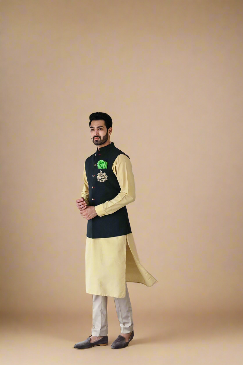 Zardosi Pure Chintz Jawahar Jacket (Black)