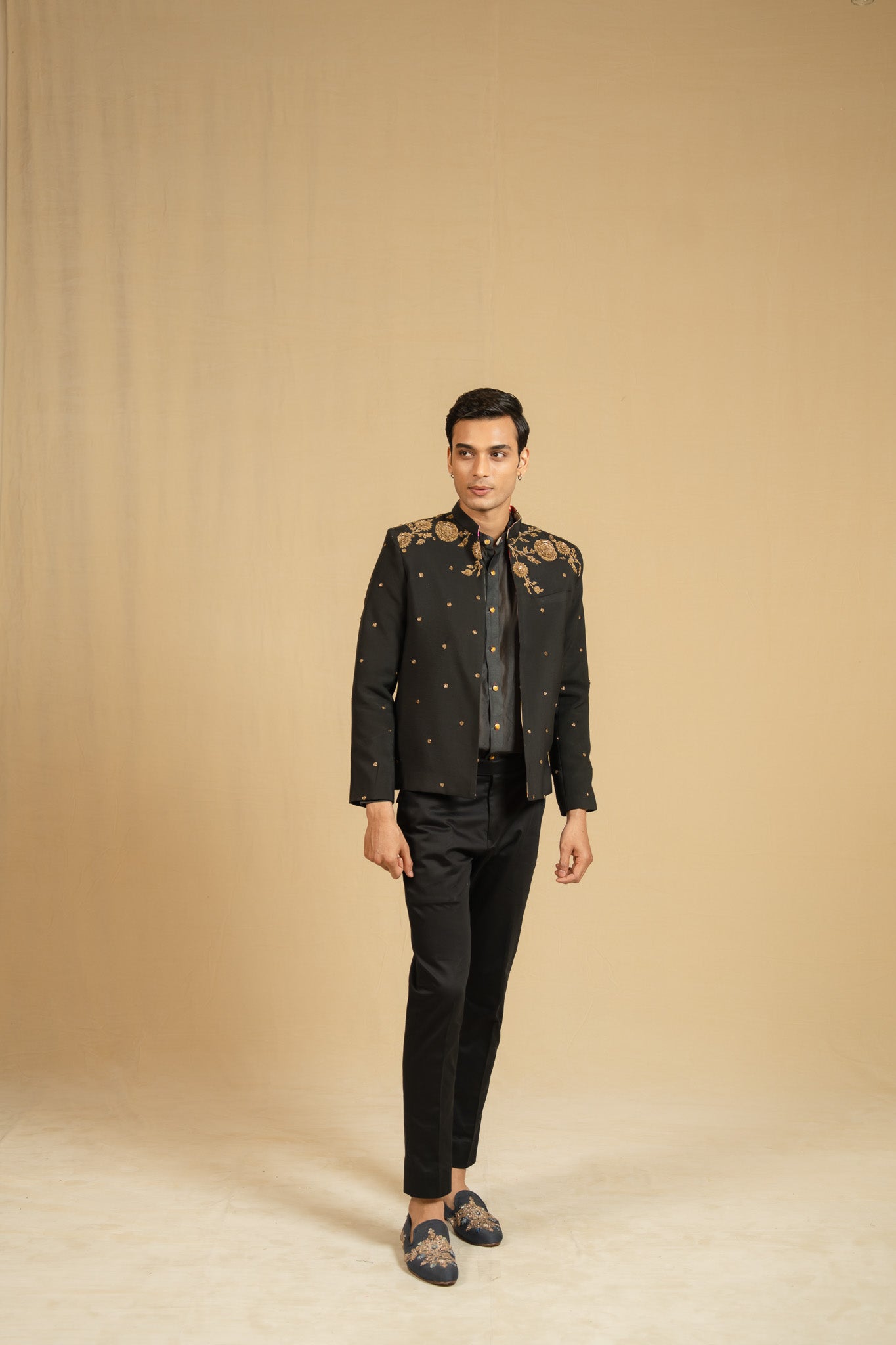 Zardosi Silk Jacket (Black)