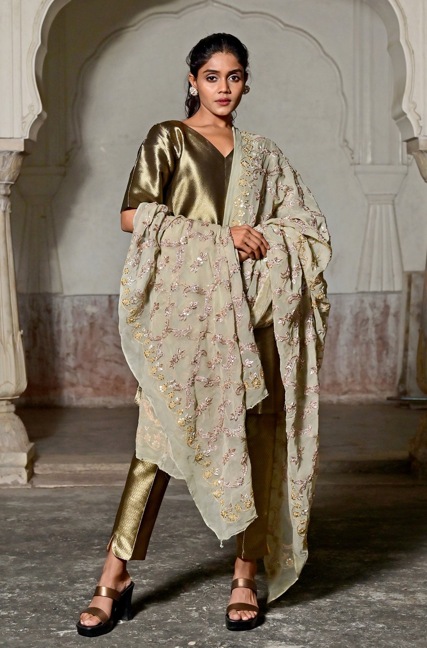 Women's designer kurta sets