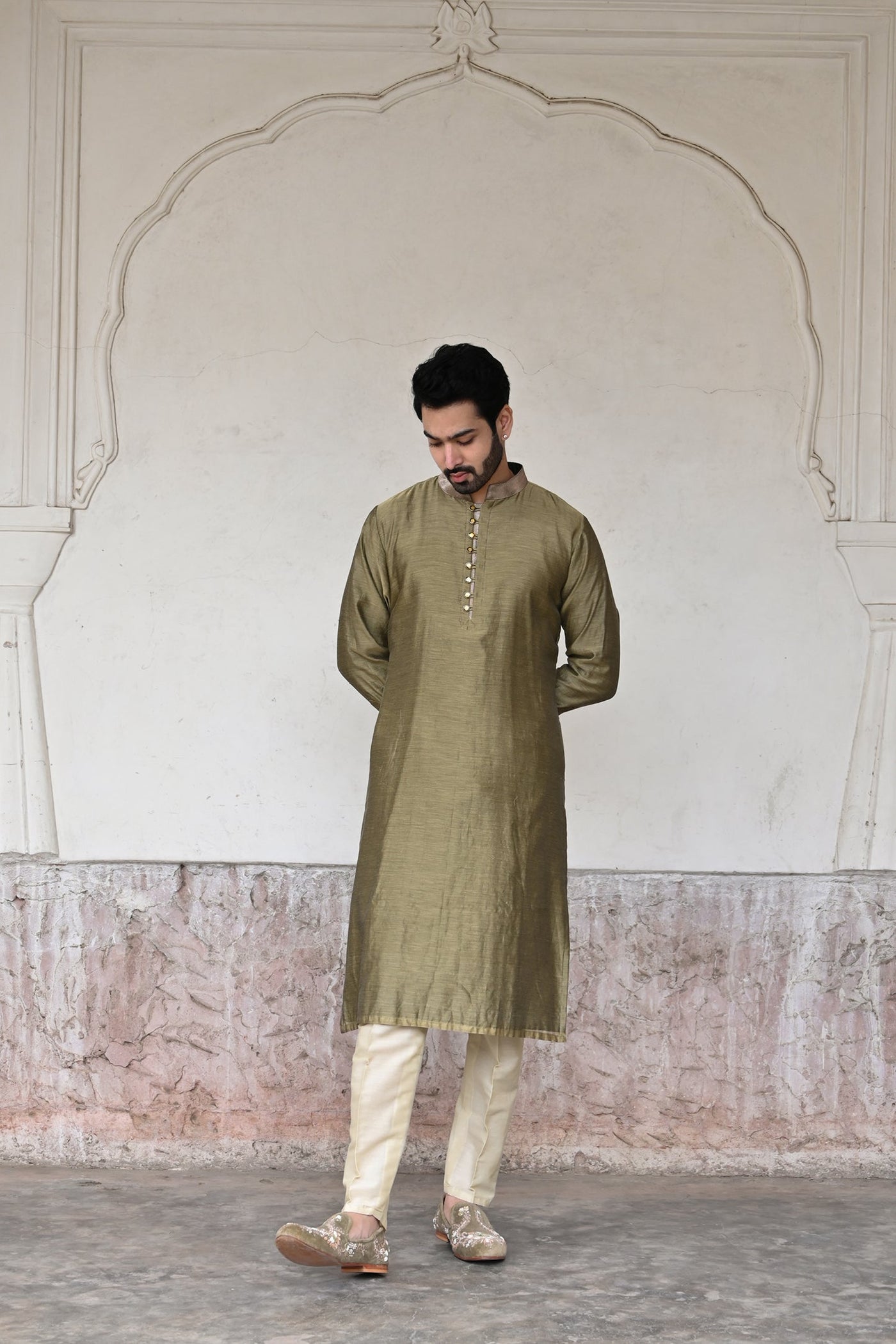 Trendy men's kurta set in green Chanderi silk