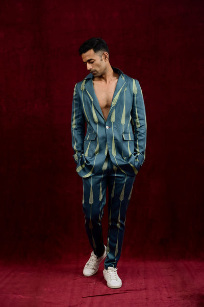 Online shopping for designer men's trousers in India