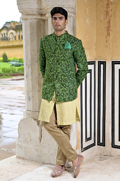 Branded Jodhpuri Bandhgala suit for men