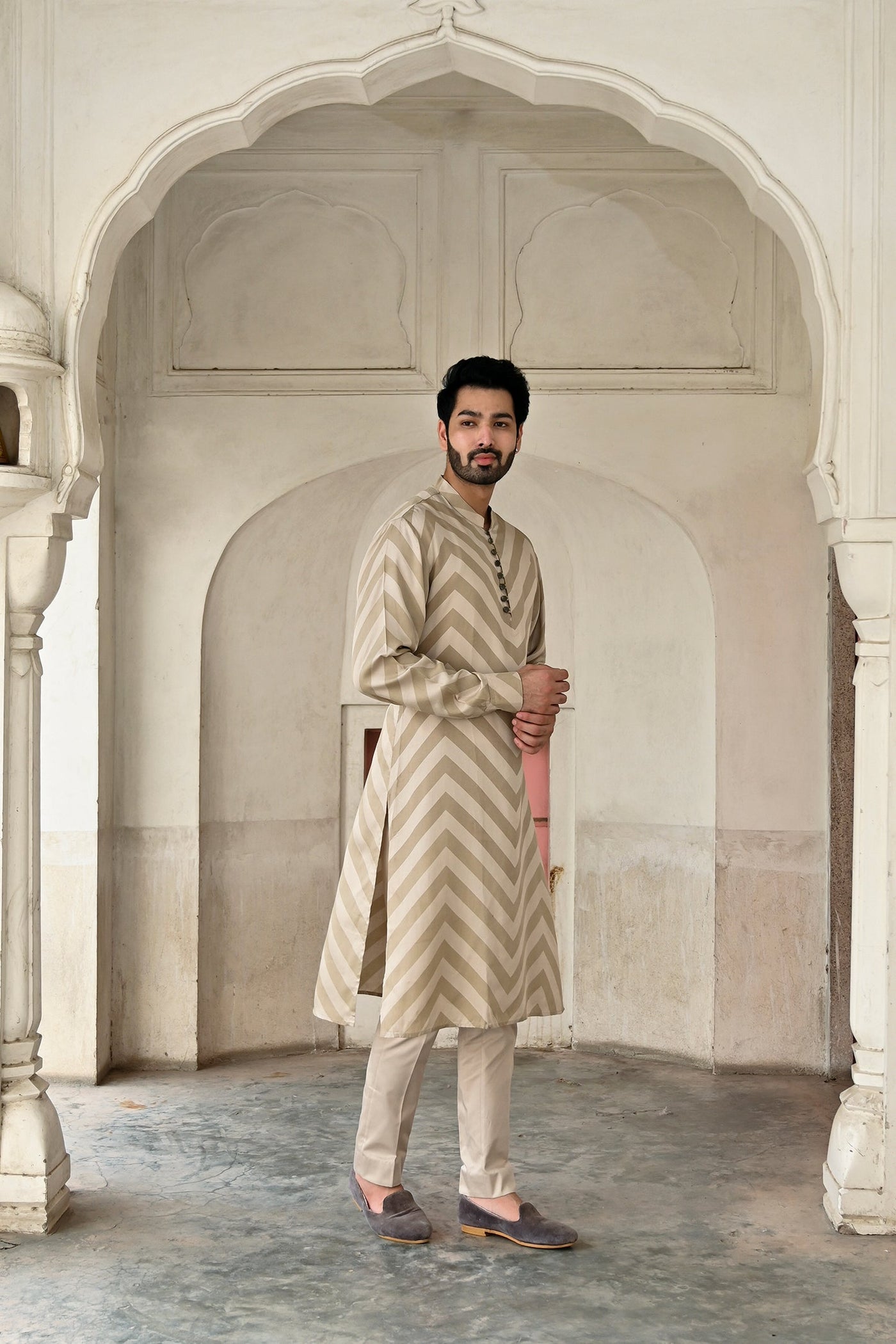 groom's beige silk kurta set with wave print