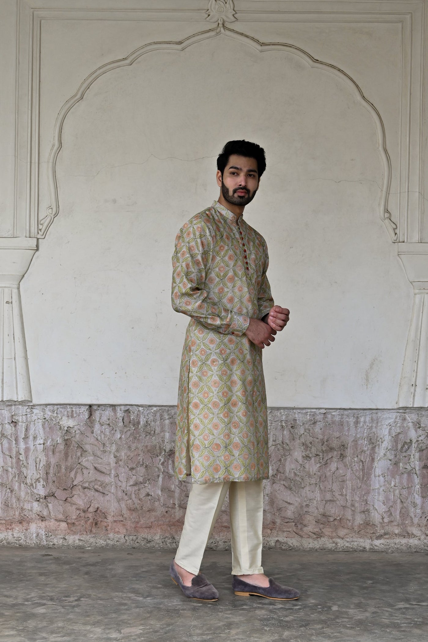 grey kurta for groom with captivating geometric pattern in Chanderi silk