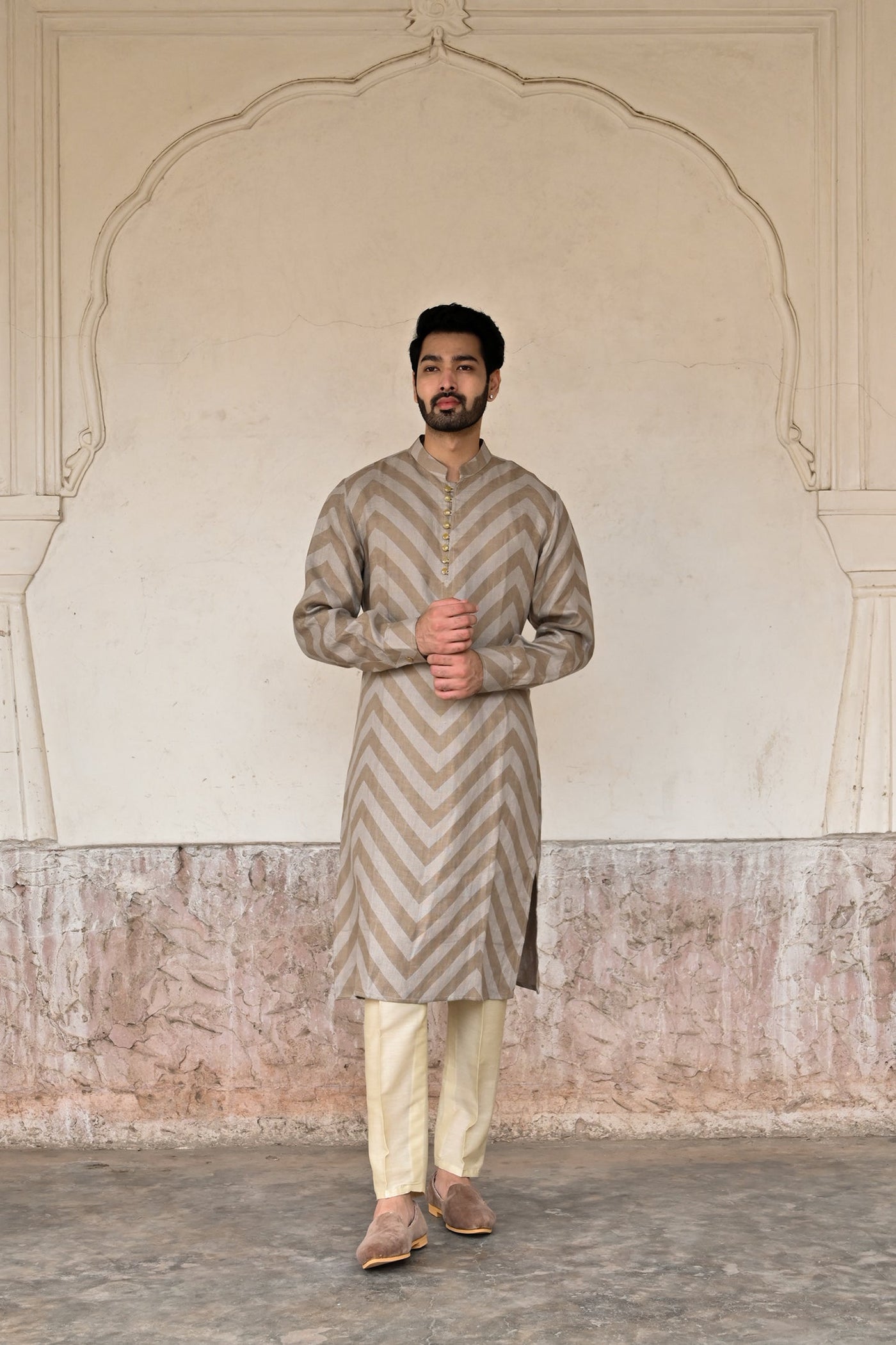 Grey brown wave print kurta with trouser for men